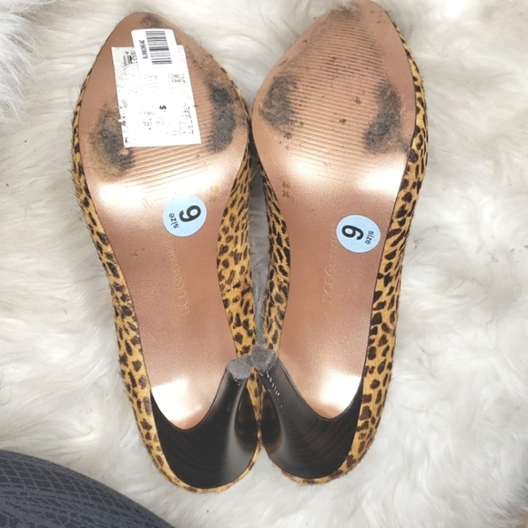 BCBGeneration Parade2 Leopard Print Leather Platform Heels  6B - Picture 8 of 11
